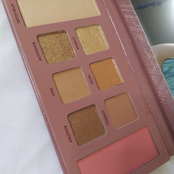 Wander Beauty Getaway Eye and Face Palette - Picture 3 of 5